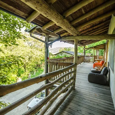 مزرعة للإقامة Circolo Dell'orso Grizzana